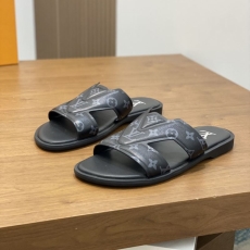 Louis Vuitton Slippers